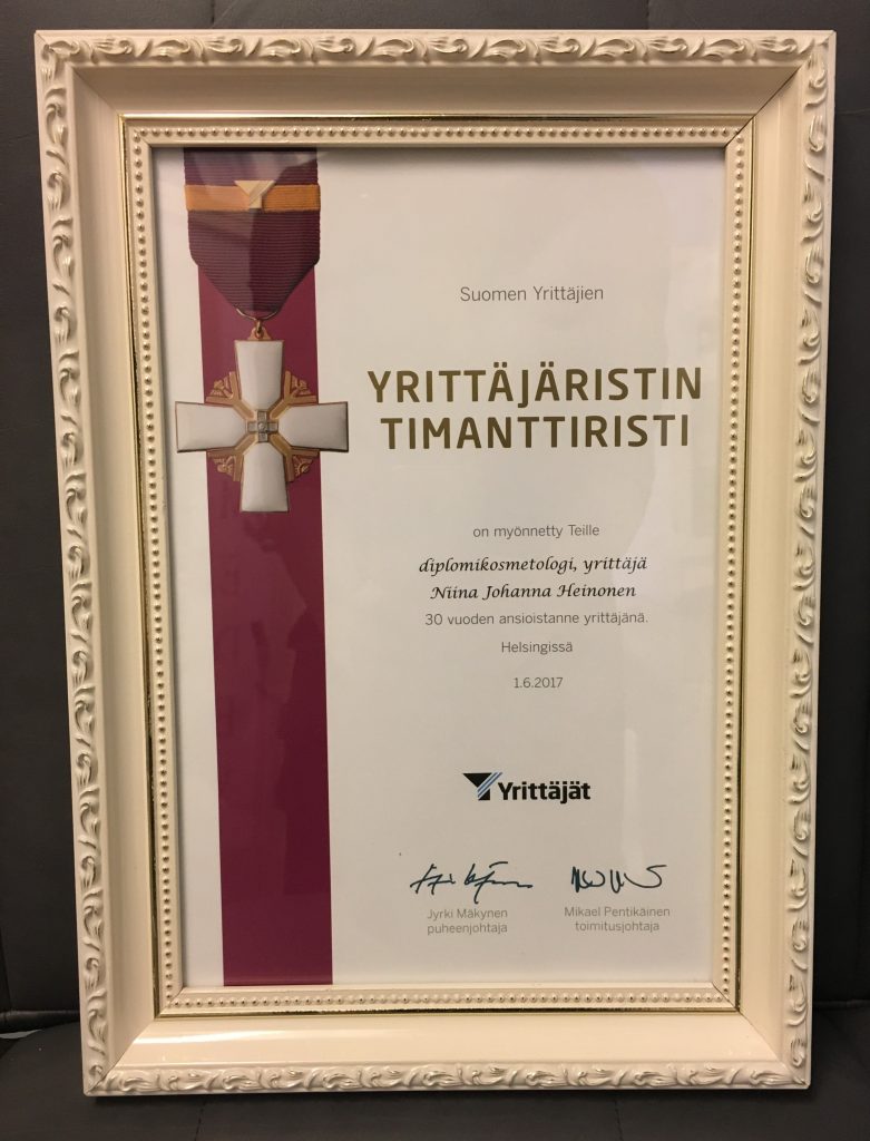 Tämän kuvan alt-attribuutti on tyhjä; Tiedoston nimi on IMG_0735-781x1024.jpg